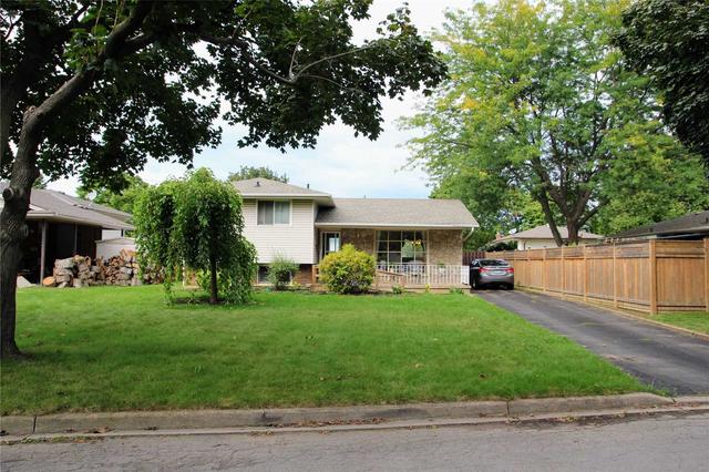 15 Prince Henry Crt, House detached with 3 bedrooms, 1 bathrooms and 3 parking in St. Catharines ON | Image 33