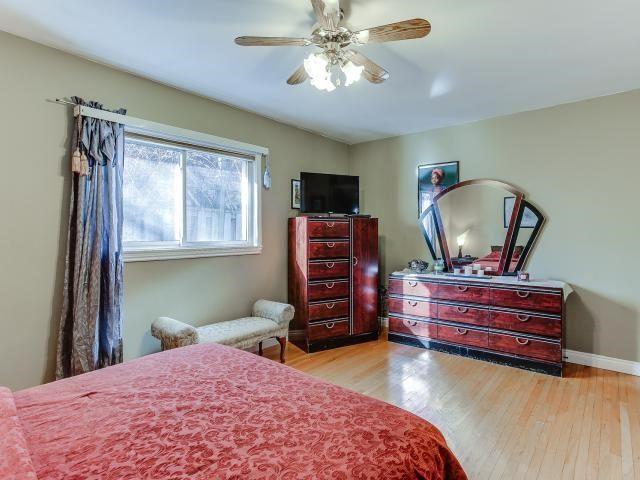 1439 Military Tr, House detached with 3 bedrooms, 2 bathrooms and 8 parking in Toronto ON | Image 11