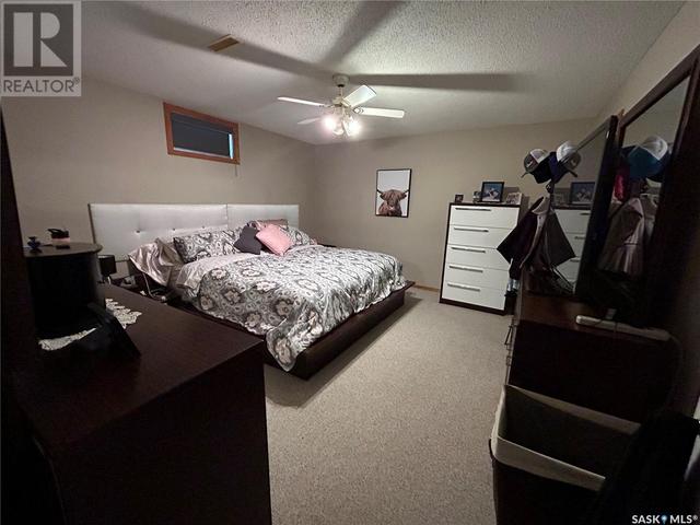 758 Sun Valley Drive, House detached with 5 bedrooms, 3 bathrooms and null parking in Estevan SK | Image 25