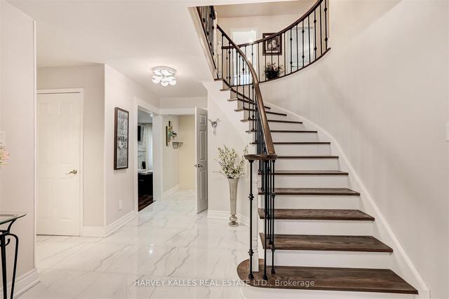 20 Timothy Crt, House detached with 4 bedrooms, 5 bathrooms and 6 parking in Toronto ON | Image 23