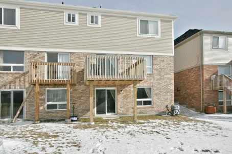 207 Bean Cres, House semidetached with 3 bedrooms, 3 bathrooms and 2 parking in Ajax ON | Image 2