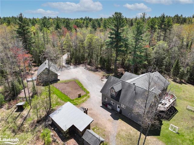 1140 Camel Lake Road, House detached with 6 bedrooms, 3 bathrooms and 22 parking in Muskoka Lakes ON | Image 38