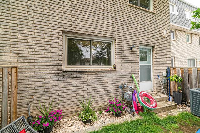 12 - 2041 Amherst Heights Crt, Townhouse with 4 bedrooms, 2 bathrooms and 2 parking in Burlington ON | Image 22