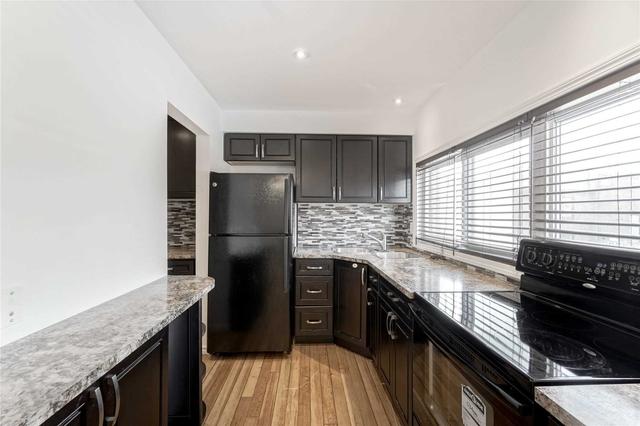 21 - 90 Castlebury Cres, Townhouse with 3 bedrooms, 2 bathrooms and 2 parking in Toronto ON | Image 16