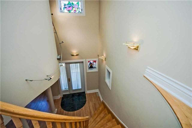 104 Melrose Ave, House detached with 4 bedrooms, 4 bathrooms and 2 parking in Toronto ON | Image 18