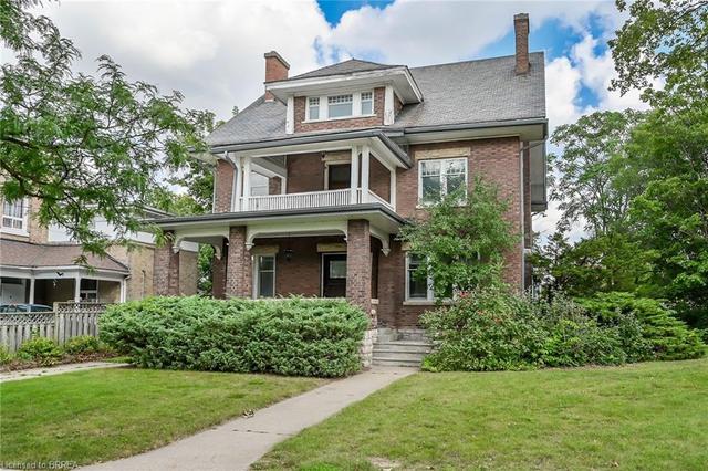 39 William Street, House detached with 7 bedrooms, 3 bathrooms and 3 parking in Brantford ON | Image 12