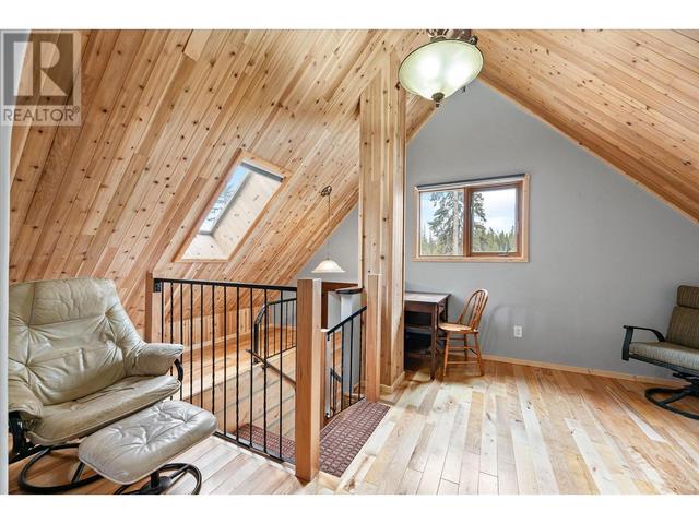 27 - 10250 Dee Lake Road Road, Home with 2 bedrooms, 1 bathrooms and 2 parking in Central Okanagan BC | Image 12