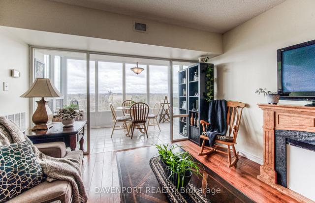 210 - 237 King St W, Condo with 2 bedrooms, 2 bathrooms and 1 parking in Cambridge ON | Image 6