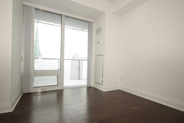 502 - 65 St Mary St, Condo with 2 bedrooms, 2 bathrooms and 1 parking in Toronto ON | Image 6