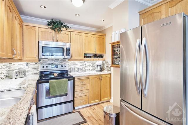 38 Palomino Drive, Townhouse with 3 bedrooms, 3 bathrooms and 2 parking in Ottawa ON | Image 7