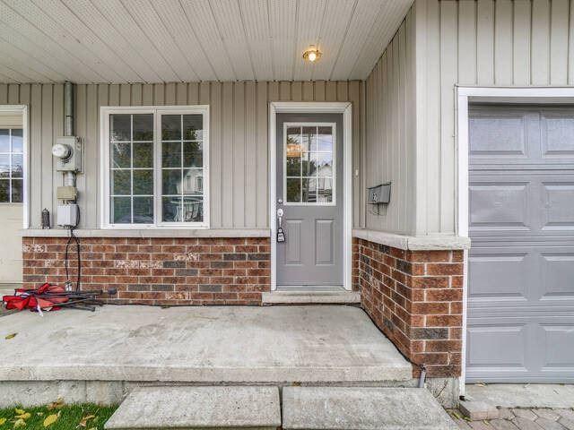 882 Robson St, House attached with 2 bedrooms, 2 bathrooms and 5 parking in Oshawa ON | Image 23