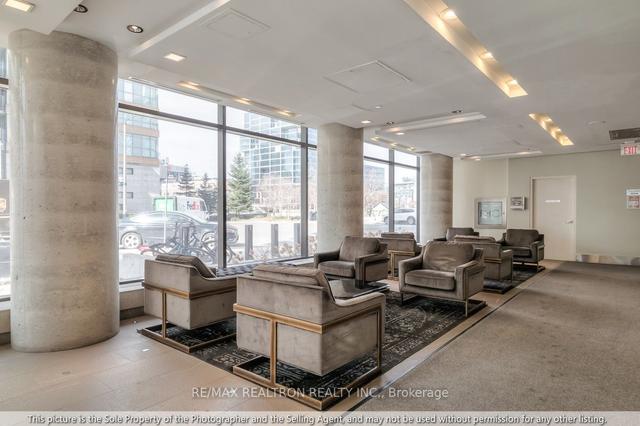 2109 - 25 Capreol Crt, Condo with 2 bedrooms, 2 bathrooms and 1 parking in Toronto ON | Image 21