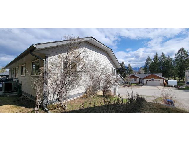 781 Westridge Drive, House detached with 4 bedrooms, 3 bathrooms and 4 parking in Invermere BC | Image 8
