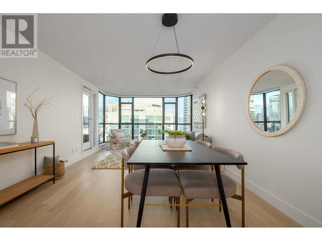 2005 - 888 Hamilton Street, Condo with 2 bedrooms, 2 bathrooms and 1 parking in Vancouver BC | Image 12