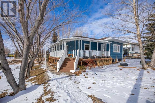 308 Glyde Street, House detached with 7 bedrooms, 3 bathrooms and 5 parking in Wheatland County AB | Image 1