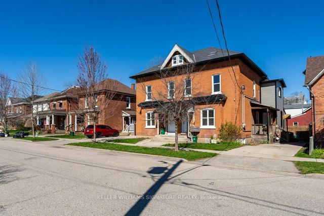 24-26 Cayuga St, House detached with 9 bedrooms, 4 bathrooms and 2 parking in Brantford ON | Image 23