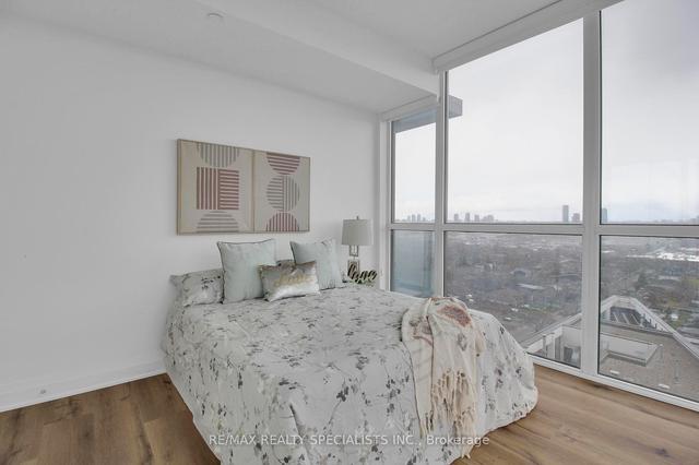 1803 - 17 Zorra St, Condo with 1 bedrooms, 1 bathrooms and 1 parking in Toronto ON | Image 8