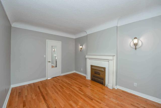 114 Marchmount Rd, House semidetached with 3 bedrooms, 4 bathrooms and 1 parking in Toronto ON | Image 37