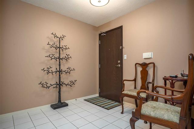 1906 - 30 Greenfield Ave, Condo with 2 bedrooms, 2 bathrooms and 2 parking in Toronto ON | Image 10