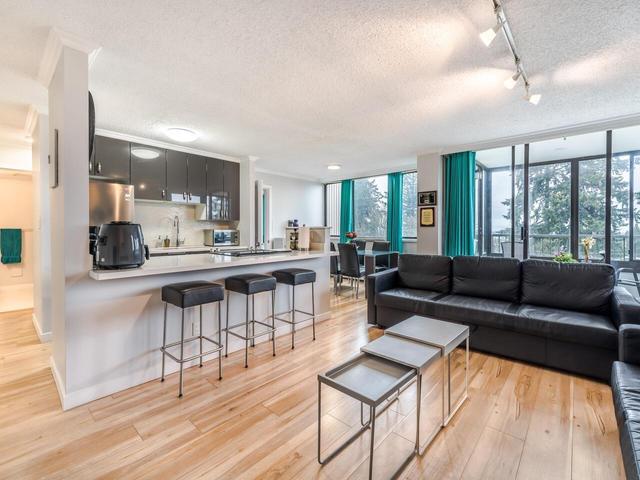 702 - 740 Hamilton Street, Condo with 2 bedrooms, 2 bathrooms and null parking in New Westminster BC | Card Image