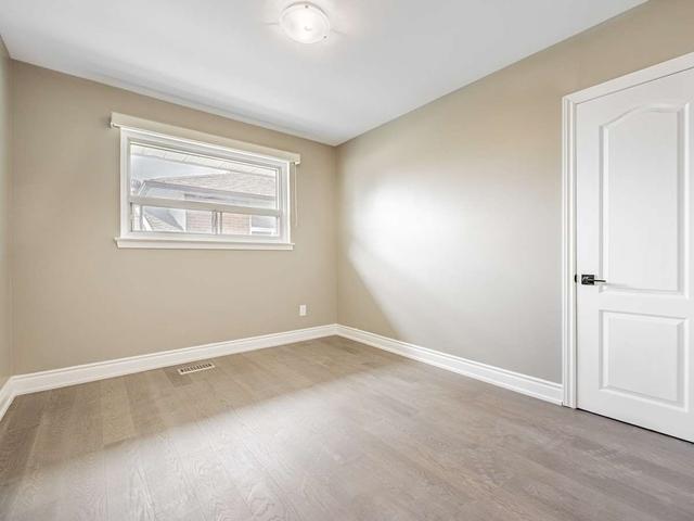 88 Centre St S, House detached with 3 bedrooms, 4 bathrooms and 5 parking in Brampton ON | Image 9