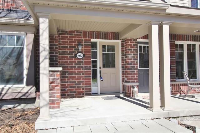 1032 Pampero Crescent, Townhouse with 3 bedrooms, 3 bathrooms and 2 parking in Ottawa ON | Image 2