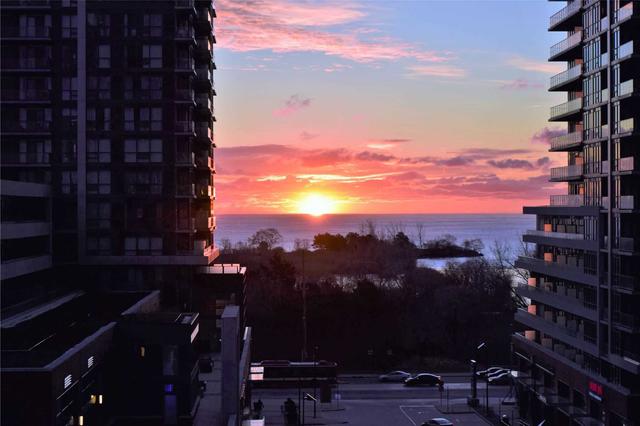 723 - 10 Park Lawn Rd, Condo with 2 bedrooms, 2 bathrooms and 1 parking in Toronto ON | Image 9