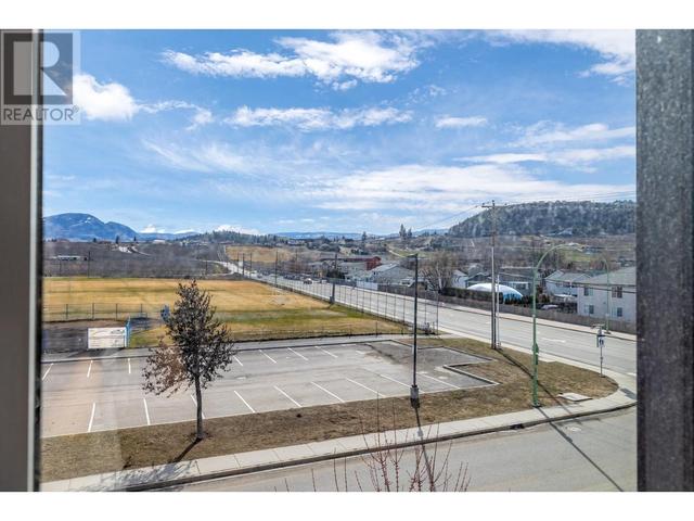 54 - 170 Celano Crescent, House attached with 3 bedrooms, 2 bathrooms and 2 parking in Kelowna BC | Image 44