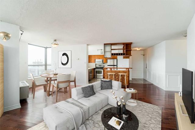 1001 - 250 Queens Quay W, Condo with 1 bedrooms, 1 bathrooms and 1 parking in Toronto ON | Image 2