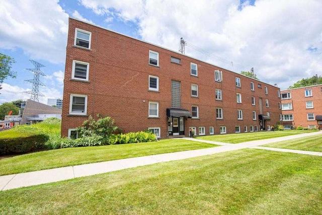 35 - 1347 Lakeshore Rd, Condo with 2 bedrooms, 1 bathrooms and 1 parking in Burlington ON | Image 12