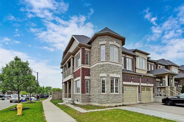 2 Moore's Crt, House attached with 4 bedrooms, 3 bathrooms and 3 parking in Markham ON | Image 23