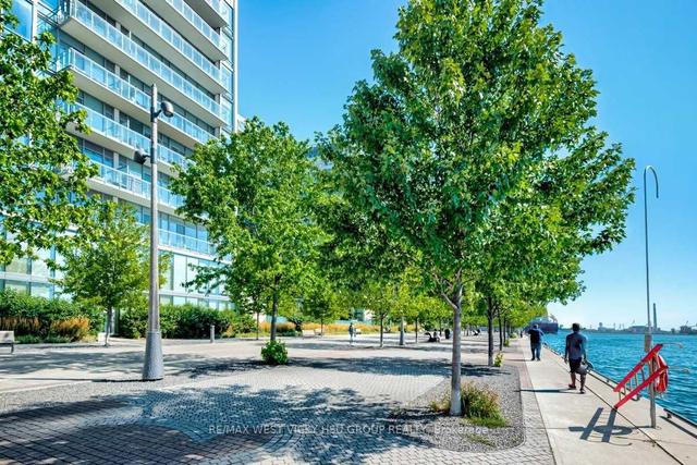 th102 - 29 Queens Quay E, Townhouse with 3 bedrooms, 4 bathrooms and 1 parking in Toronto ON | Image 27