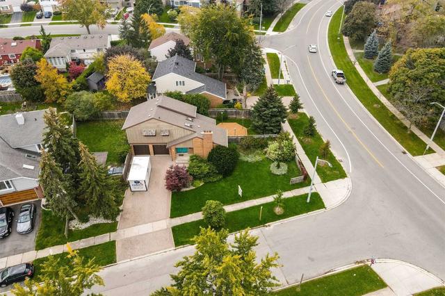 2870 Bucklepost Cres, House detached with 3 bedrooms, 2 bathrooms and 6 parking in Mississauga ON | Image 12