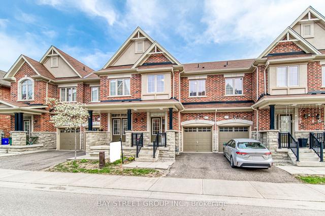 39 Mazarine Lane, House attached with 3 bedrooms, 4 bathrooms and 2 parking in Richmond Hill ON | Image 12