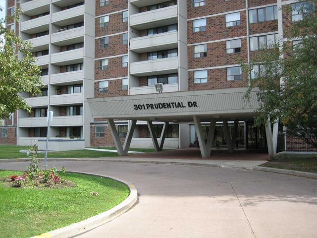 1108 - 301 Prudential Dr, Condo with 3 bedrooms, 2 bathrooms and 1 parking in Toronto ON | Image 11