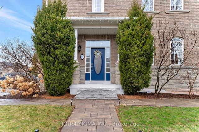 3379 Hayhurst Cres, House attached with 3 bedrooms, 4 bathrooms and 3 parking in Oakville ON | Image 12