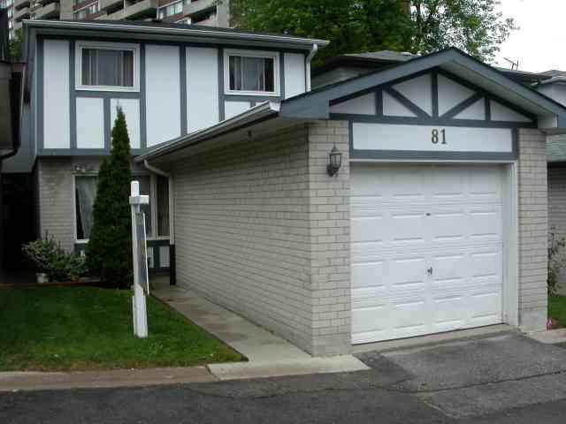 81 Plum Treeway, Townhouse with 4 bedrooms, 2 bathrooms and 1 parking in Toronto ON | Image 1
