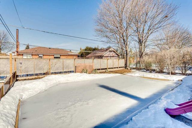 184 Combe Ave, House detached with 3 bedrooms, 2 bathrooms and 4 parking in Toronto ON | Image 31