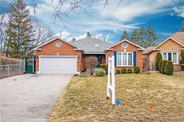 17 Valleycrest Dr, House detached with 2 bedrooms, 3 bathrooms and 6 parking in Clarington ON | Image 35