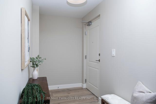 504 - 34 Norman St, Condo with 2 bedrooms, 2 bathrooms and 1 parking in Brantford ON | Image 3