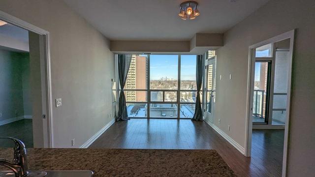1201 - 88 Broadway Ave, Condo with 2 bedrooms, 2 bathrooms and 1 parking in Toronto ON | Image 5