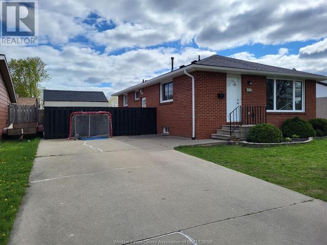 5056 Colbourne, House detached with 4 bedrooms, 1 bathrooms and null parking in Windsor ON | Image 22