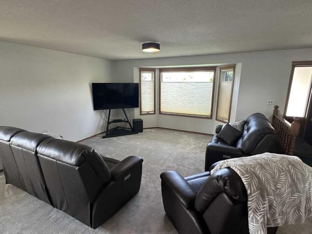 315 5 Avenue W, House detached with 6 bedrooms, 3 bathrooms and 5 parking in Hanna AB | Image 14