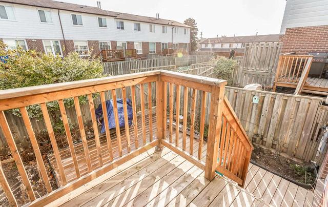 35 - 7406 Darcel Ave, Townhouse with 3 bedrooms, 3 bathrooms and 3 parking in Mississauga ON | Image 30