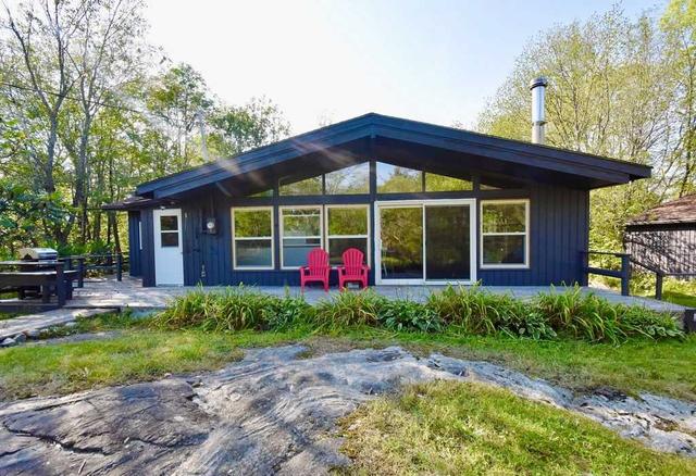 1083 Buckeye Rd N, House detached with 3 bedrooms, 1 bathrooms and 8 parking in Muskoka Lakes ON | Image 12