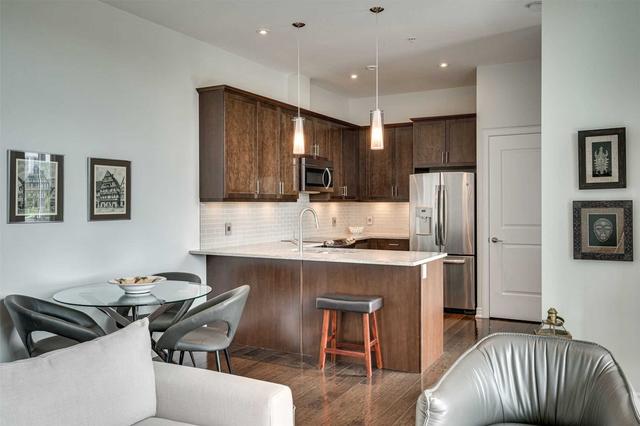 505 - 50 Murray St W, Condo with 2 bedrooms, 1 bathrooms and 1 parking in Hamilton ON | Image 5
