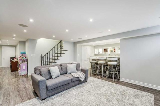 27 Hawkweed Manr, House detached with 4 bedrooms, 4 bathrooms and 6 parking in Markham ON | Image 26