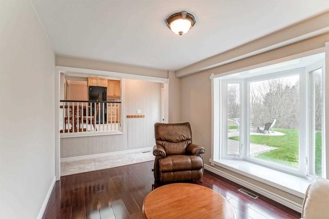 358 Delrex Blvd, House detached with 4 bedrooms, 3 bathrooms and 3 parking in Halton Hills ON | Image 9
