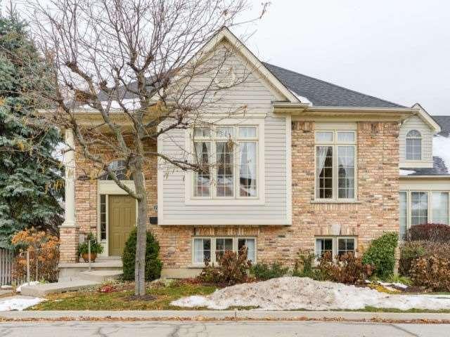 12 - 174 Martindale Rd, Townhouse with 1 bedrooms, 2 bathrooms and 2 parking in St. Catharines ON | Image 2
