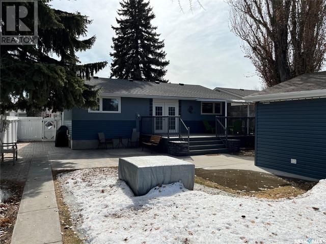 137 East Drive, House detached with 2 bedrooms, 2 bathrooms and null parking in Saskatoon SK | Image 38
